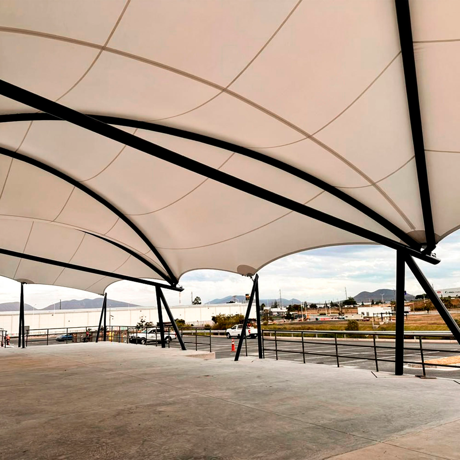 Membrana arquitectónica instalada